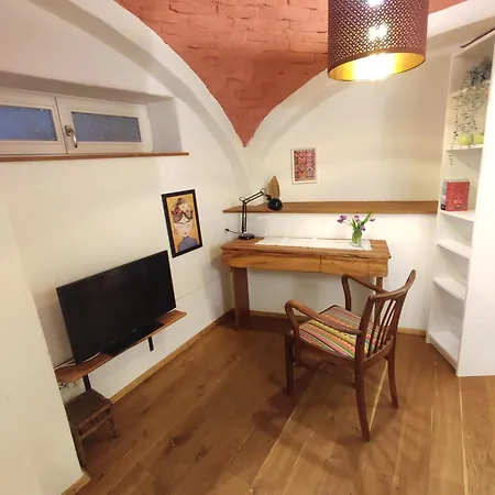 Apartment In Kleiner Historischer Altstadt *